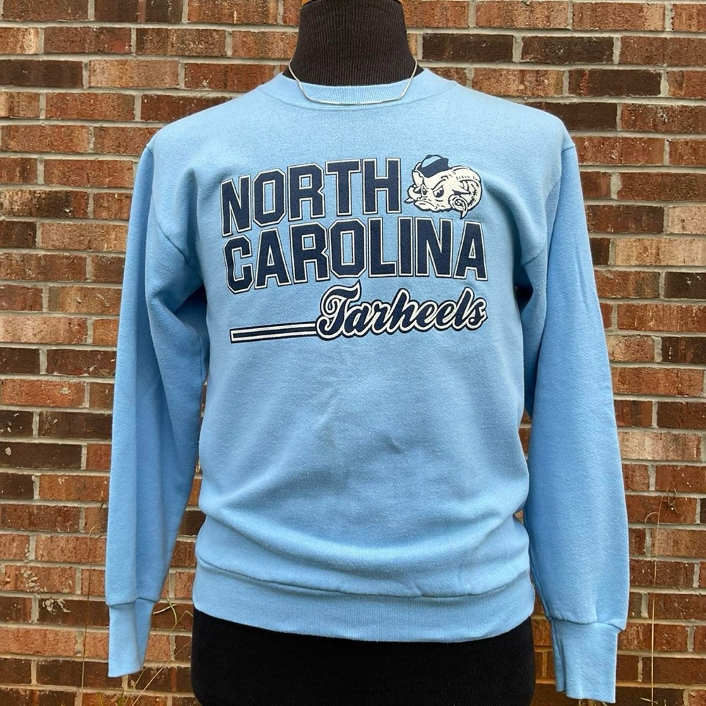 Vintage Logo 7 North Carolina Tar-Heels UNC size Medium Crewneck Sweatshirt